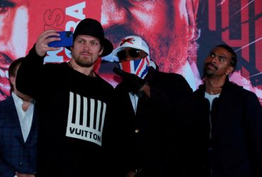 Перестань нас колотить: Чисора показал видео с Усиком после победы над Дюбуа