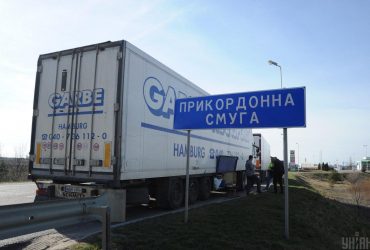 Українські перевізники розпочнуть протест у відповідь на кордоні з Польщею