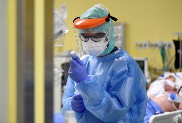 Світом шириться новий штам коронавирусу Пірола: що про нього відомо
