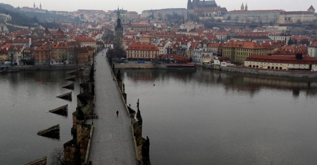 Czech government opens borders – media