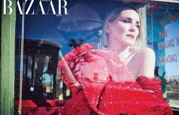 Вічно молода зірка "Основного інстинкту" знялася з молодим красенем (фото)