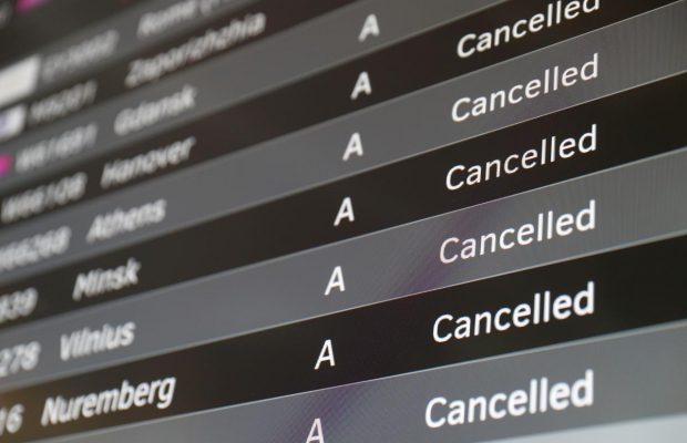 У IATA підрахували колосальні збитки авіагалузі через закриття кордонів і запропонували шлях вирішення проблеми