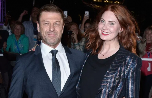 Жбурнув келих у дружину: зірка "Гри престолів" влаштував п'яний бешкет у літаку