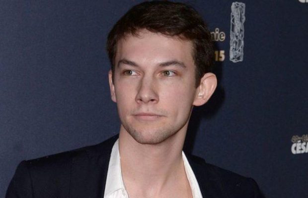 28-летняя звезда сериала "Кадетство" избил приехавших к нему врачей