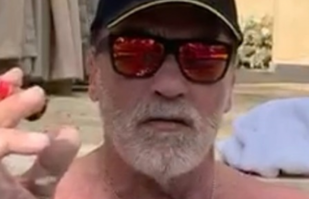 У джакузі з сигарою: Арнольд Шварценеггер самоізолювався і закликав інших (відео)