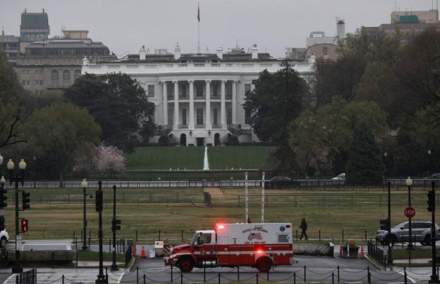 У США звинуватили Китай у поширенні COVID-19 через туристів