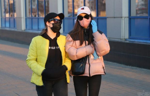 Мейкап во время пандемии: какой макияж сейчас в тренде (видео)