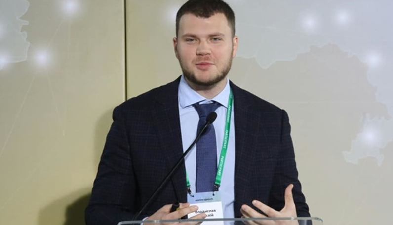 Нардеп Дубінський звинуватив міністра Криклія в корупції та схемах Нардеп Дубінський звинуватив міністра Криклія в корупції та схемах