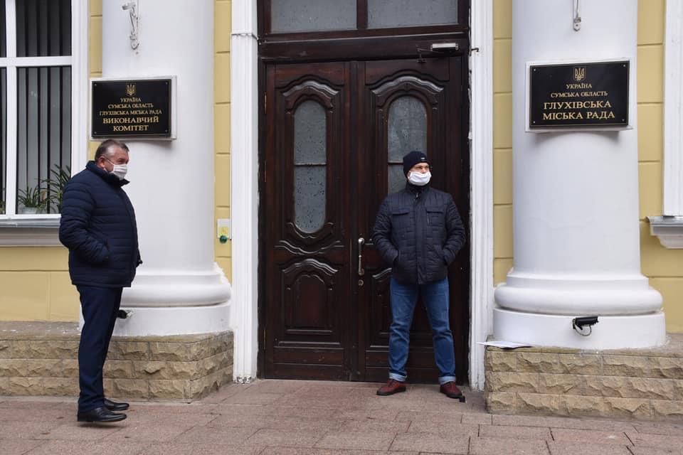 В Глуховском городском совете идет борьба за власть / Facebook - Мишель Терещенко В Глуховском городском совете идет борьба за власть / Facebook - Мишель Терещенко