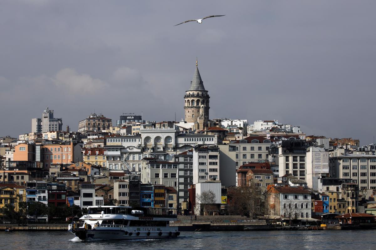 Стамбул – це єдність старовини і сучасності / фото REUTERS