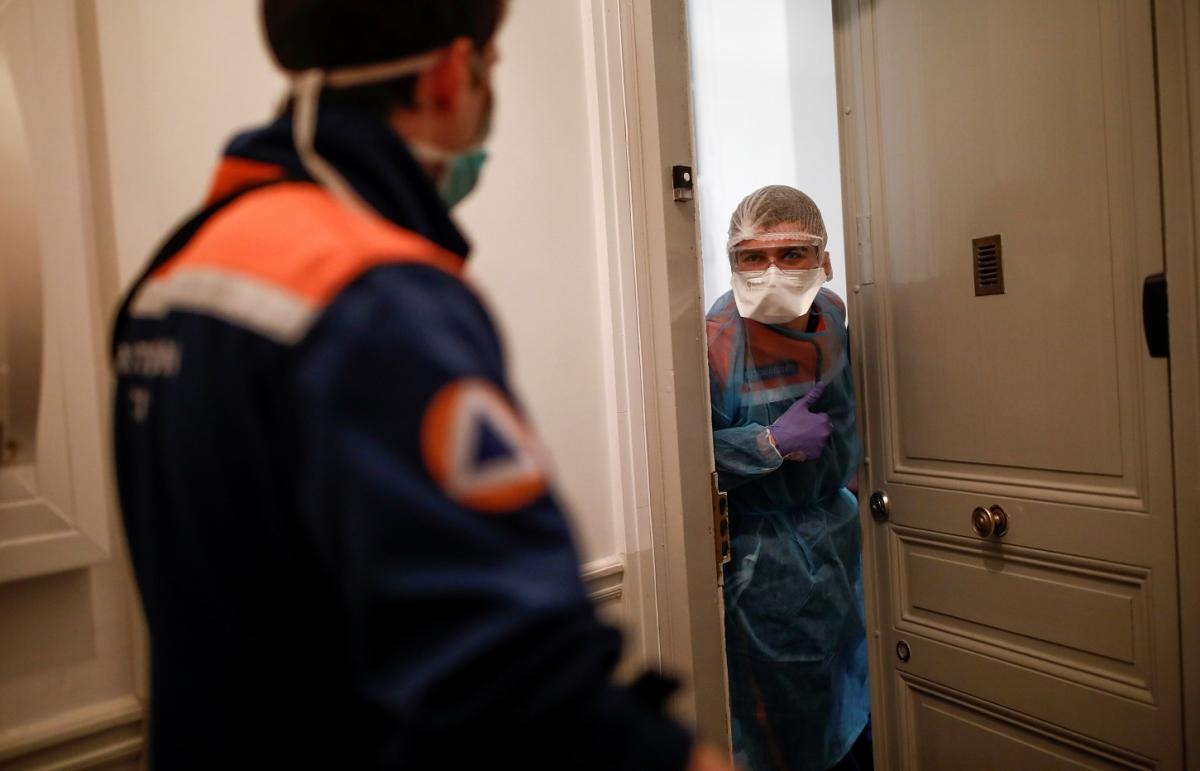В мире растет число заболевших коронавирусом \ фото REUTERS