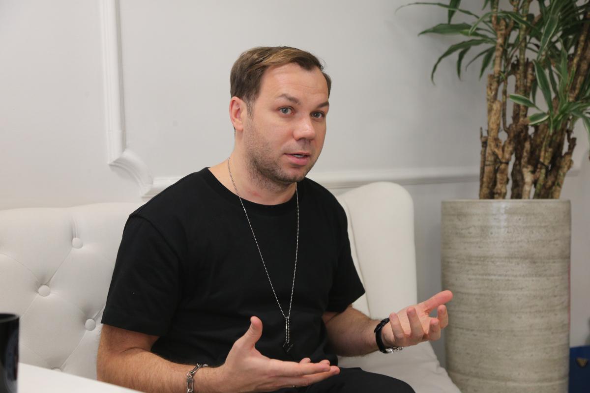 Андре Тана раскритиковали за русский язык - он ответил / УНИАН Андре Тана раскритиковали за русский язык - он ответил / УНИАН