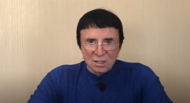 Психотерапевт и "телемаг" Анатолий Кашпировский начал выпускать на YouTube ролики о коронавирусе / скриншот Психотерапевт и "телемаг" Анатолий Кашпировский начал выпускать на YouTube ролики о коронавирусе / скриншот