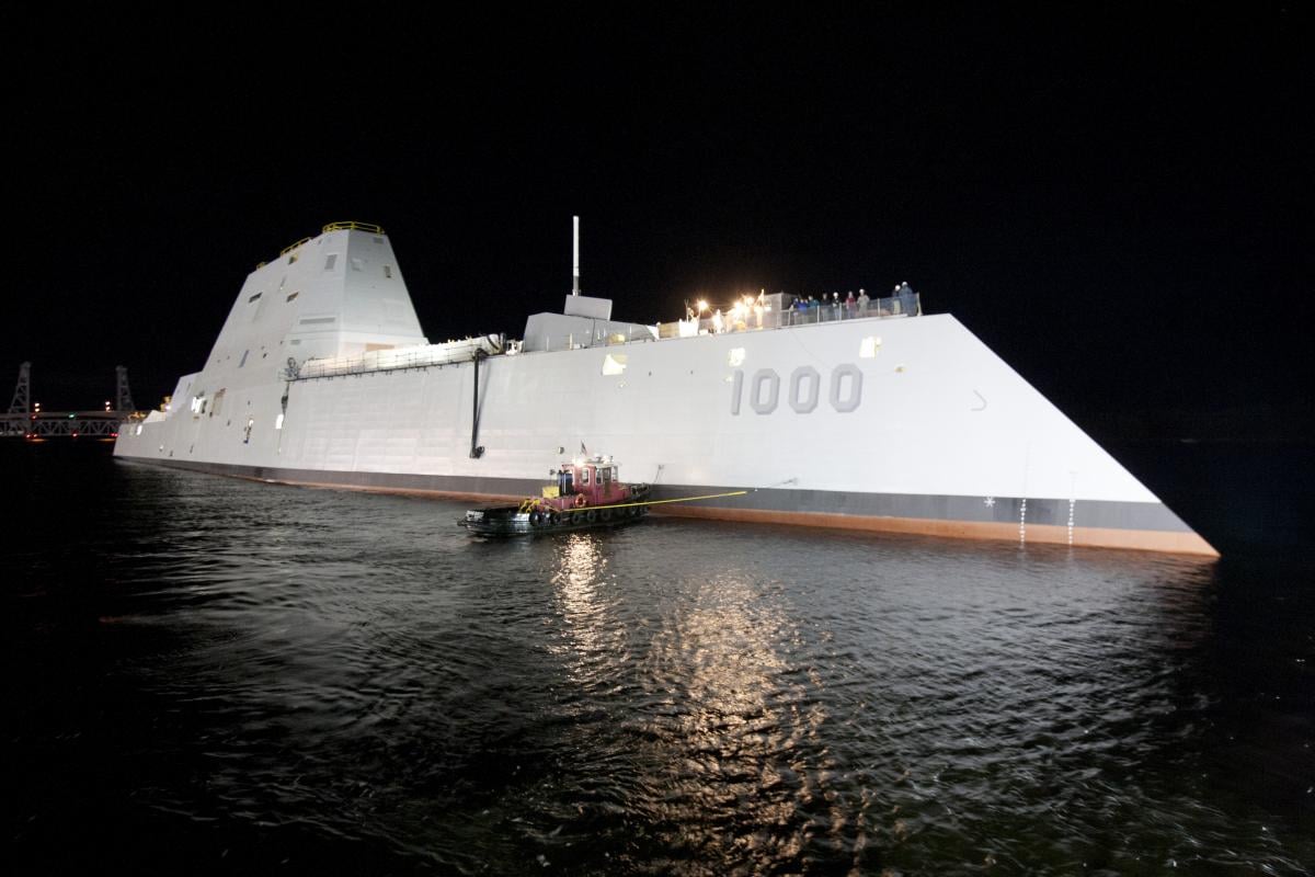 Эсминец "Замволт" после спуска на воду в 2013 году / U.S. Navy photo Эсминец "Замволт" после спуска на воду в 2013 году / U.S. Navy photo