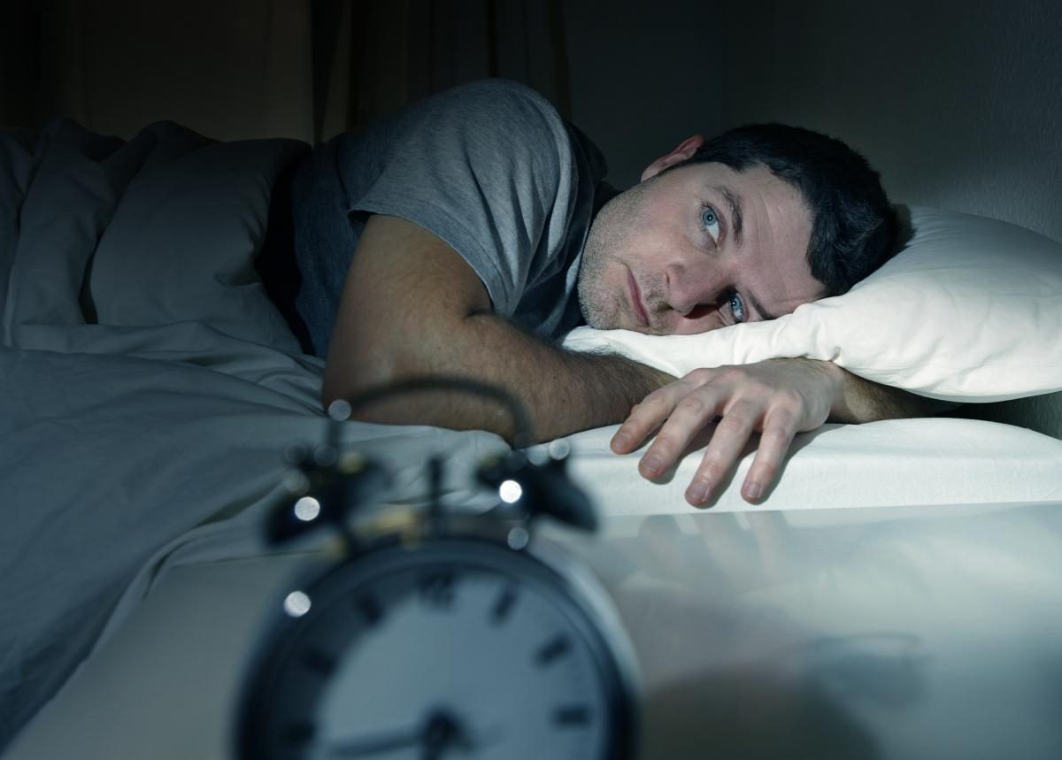 Чи можна померти від хронічного недосипання