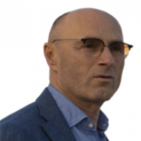 "Сьогодні ми розуміємо тільки одне точно – треба вживати заходів щодо часткового скорочення компанії. Тому що того ринку, який був раніше, не буде і близько"