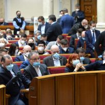 "Потрібен баланс": у МОЗ застерегли Раду щодо рішень про поспішний вихід з карантину