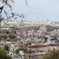 Kyiv sees first day of quarantine easing