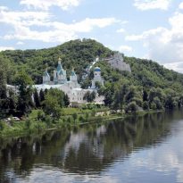 Russian-backed church's Sviatohirsk Lavra keeps ignoring quarantine measures (Video)