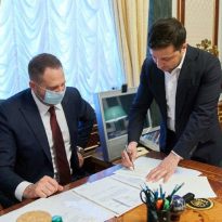 Zelensky enacts law on farmland sale in Ukraine from July 2021