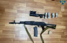 Автомат з підствольником, тротил, набої: мешканців Київщини викрили на продажі арсеналу з Донбасу (відео)