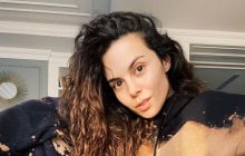 "В чем секрет?": 32-летняя Настя Каменских удивила сеть фотографией без макияжа