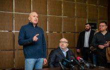 В Харькове Кернес и Ярославский раздадут пенсионерам пайки и аптечки на 26 миллионов гривень