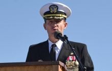 В США отстранили капитана авианосца, который сообщил о коронавирусе на борту