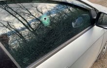 Снаряд упав за метр від авто: на Донбасі окупанти обстріляли машину журналістів