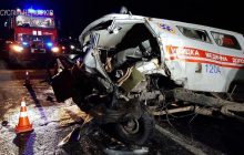 У Харкові в смертельній ДТП за участю "швидкої" загинули три людини (фото, відео)