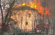 На Сумщині у жіночому монастирі, де знаходиться усипальниця гетьмана, сталася пожежа (фото, відео)