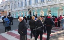В Мелитополе протестуют против закрытия рынков на период карантина (фото)