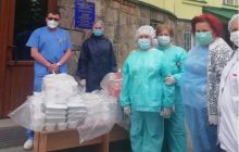 "МЕТРО" долучилася до забезпечення гарячими обідами медиків, які борються з поширенням коронавірусу
