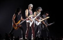 Лидер Scorpions обвинил всех россиян в войне с Украиной