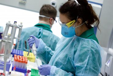 В Китае лабораторно создали штамм COVID, который убивает 100% очеловеченных мышей