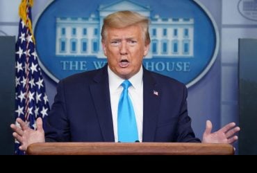 Будет крах: если Трамп выгонит всех нелегалов, экономика США обрушится, - Bloomberg