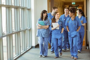 Жінка, а хоче різати: у львівському медуніверситеті розгорівся сексистський скандал (відео)