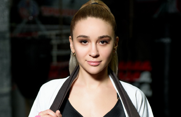 Була активною та грала у виставах: українська спортсменка згадала дитинство