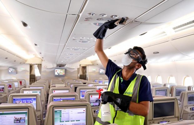 Пандемія у світі: авіаперевізники заговорили про обов’язкову вакцинацію від COVID-19 для туристів