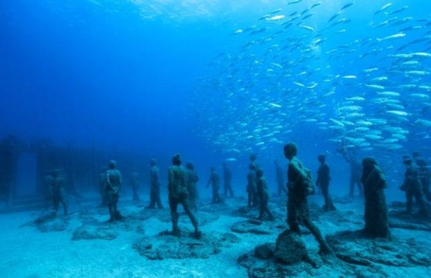 Внутри самого известного в мире кораллового рифа открывается подводный музей (фото, видео)