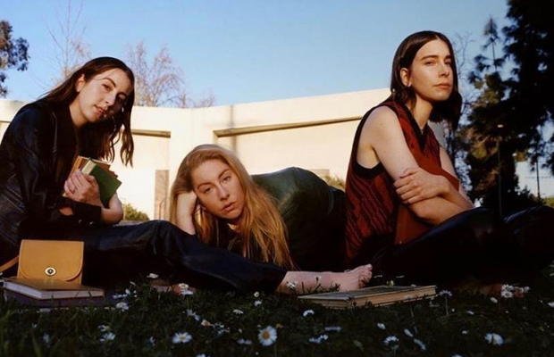 Группа HAIM представила клип и назвала дату выхода нового альбома