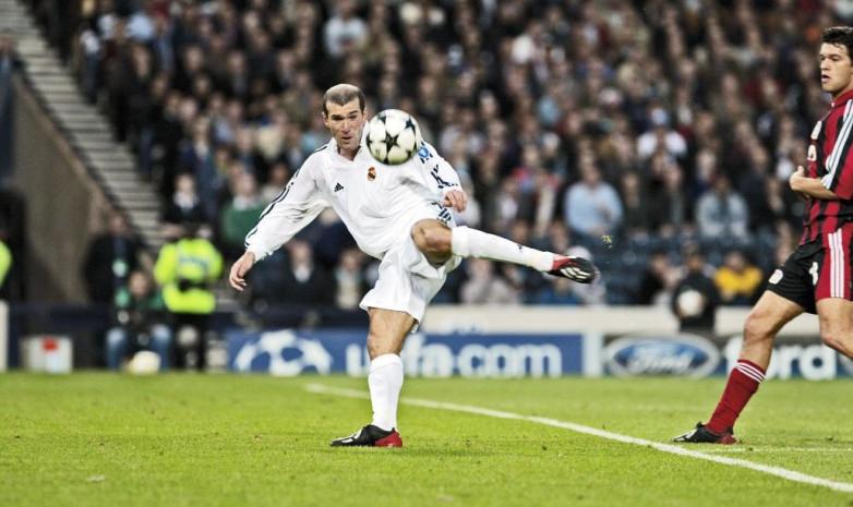 Зідан забив ефектний гол у фіналі ЛЧ-2002 / фото: twitter.com/realmadrid Зідан забив ефектний гол у фіналі ЛЧ-2002 / фото: twitter.com/realmadrid