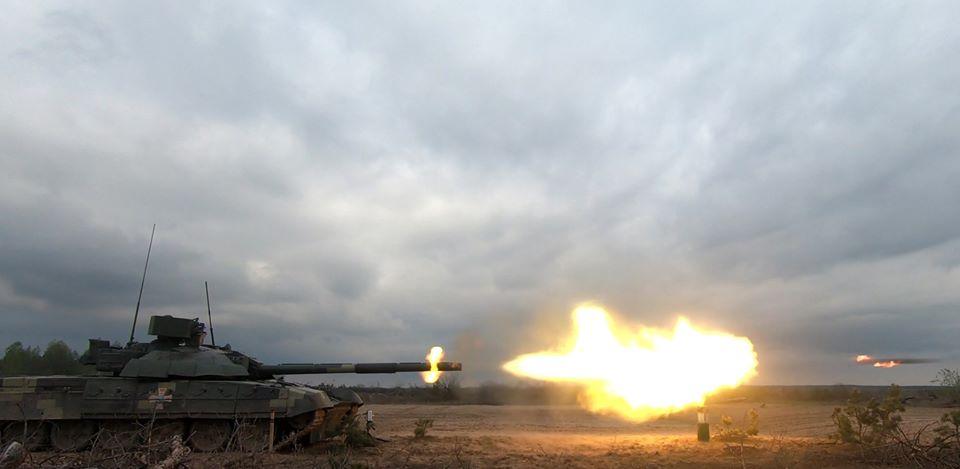 Випробовування дослідного зразка танка Т-72 / facebook.com/GeneralStaff.ua Випробовування дослідного зразка танка Т-72 / facebook.com/GeneralStaff.ua