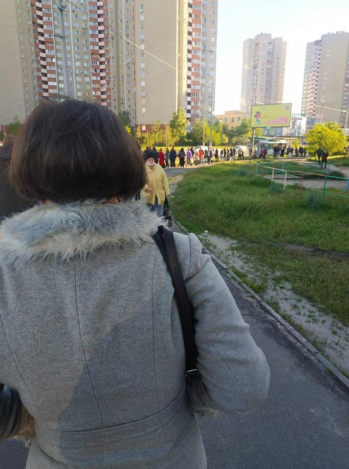Не все жители Троещины сумели вовремя попасть на работу / Киев Оперативный Facebook Не все жители Троещины сумели вовремя попасть на работу / Киев Оперативный Facebook