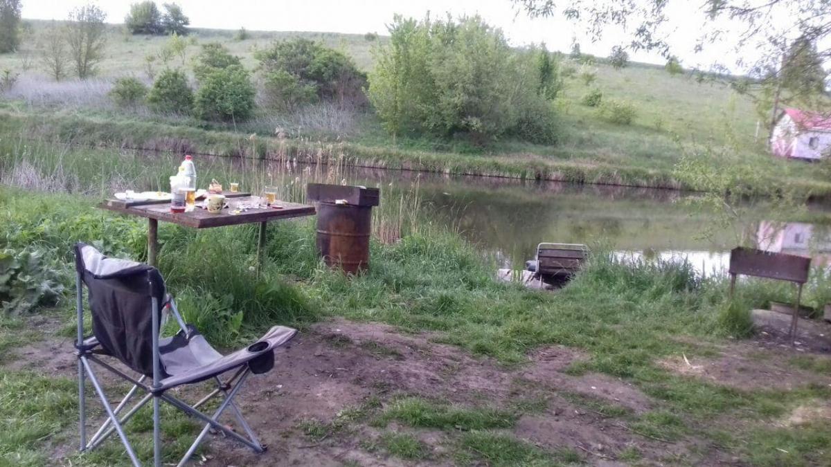 22 мая на берегу пруда произошел конфликт с последующим убийством \ facebook.com/anton.gerashchenko.7