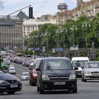Київ за день перед запуском громадського транспорту зупинився у заторах (карта)