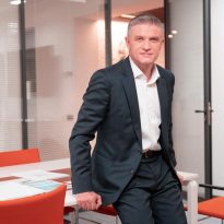 Украинцы получат лекарства по более доступным ценам, если фармкомпаниям позволят нарастить выпуск генериков - Шимкив