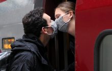 Not so fast: експерти закликали видужалих від коронавірусу утриматися від сексу
