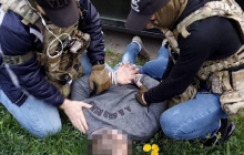 СБУ затримала львів'янина, який торгував приладами для зламу сигналізацій елітних авто (фото)