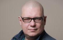 "Думали, будемо панькатися, як у 2015-му?": шеф-редактор Delo.ua заявив про напад на нього "копів"(фото)
